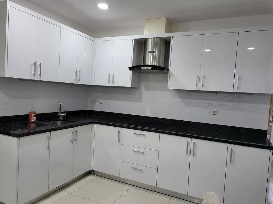 Spacious 2 bedroom. Home comfort + hotel amenities Ángeles 0*,